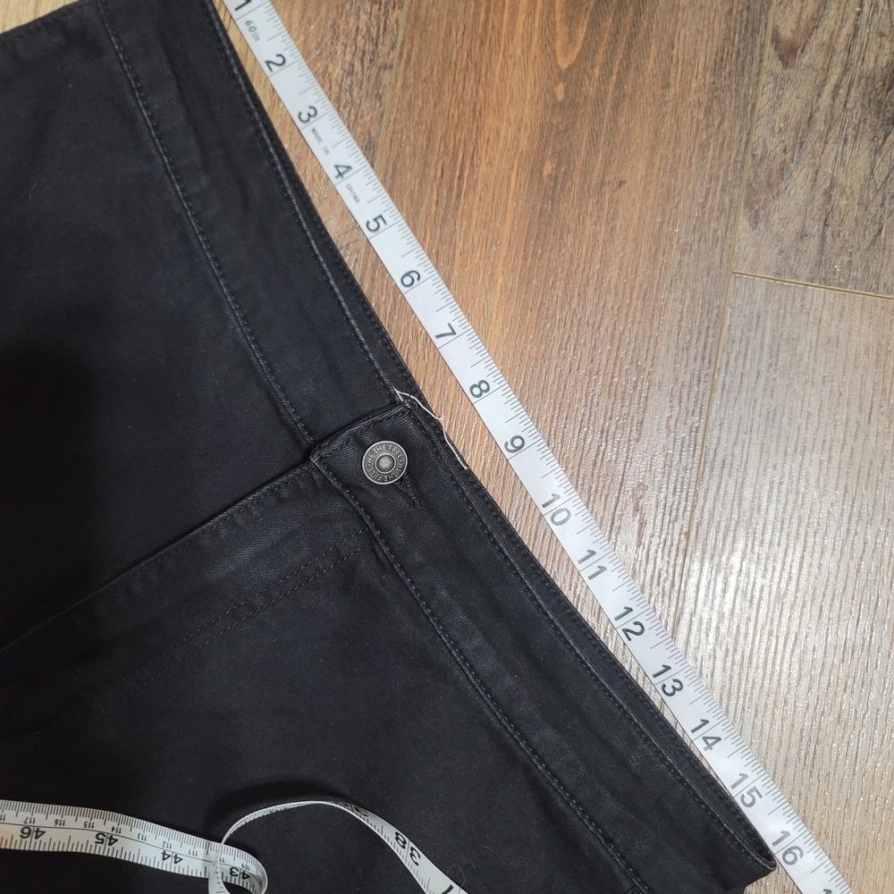 We The Free Black Crop Flare Jeans 32 EUC - Picture 6 of 11